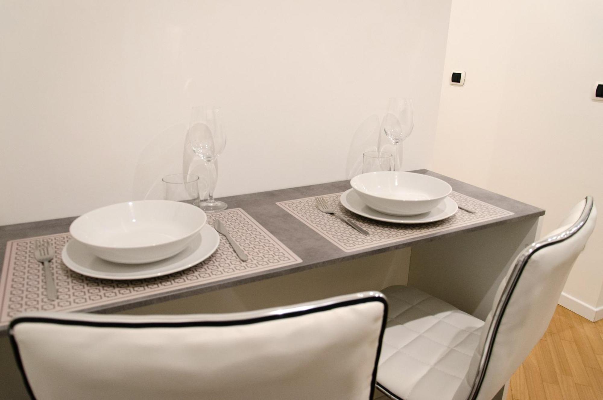 Magnoliaapartments - 5 Nirone Center Милано Екстериор снимка
