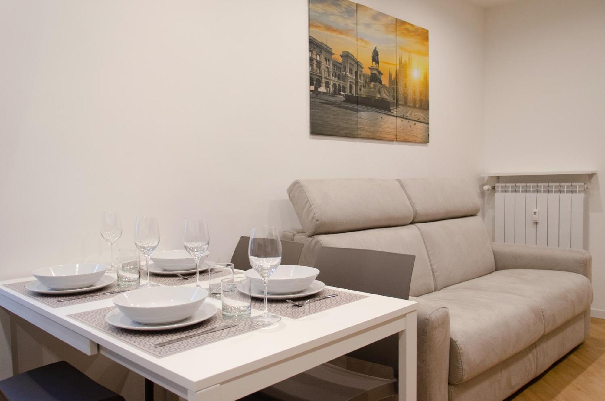 Magnoliaapartments - 5 Nirone Center Милано Екстериор снимка